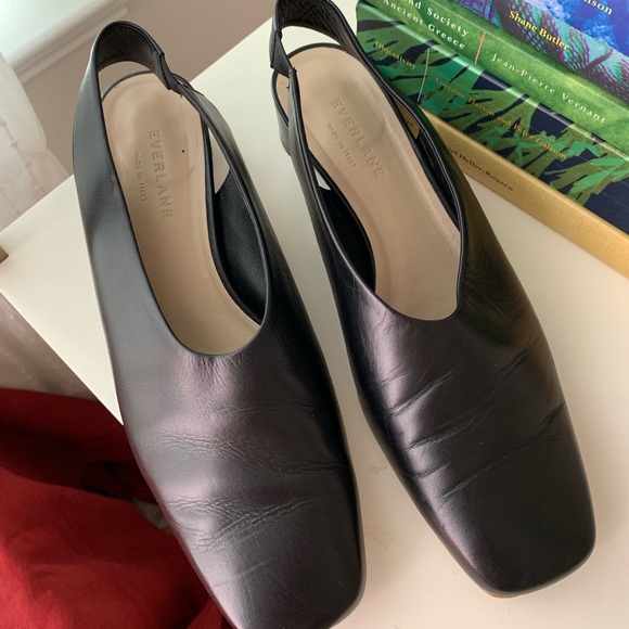 the square toe slingback